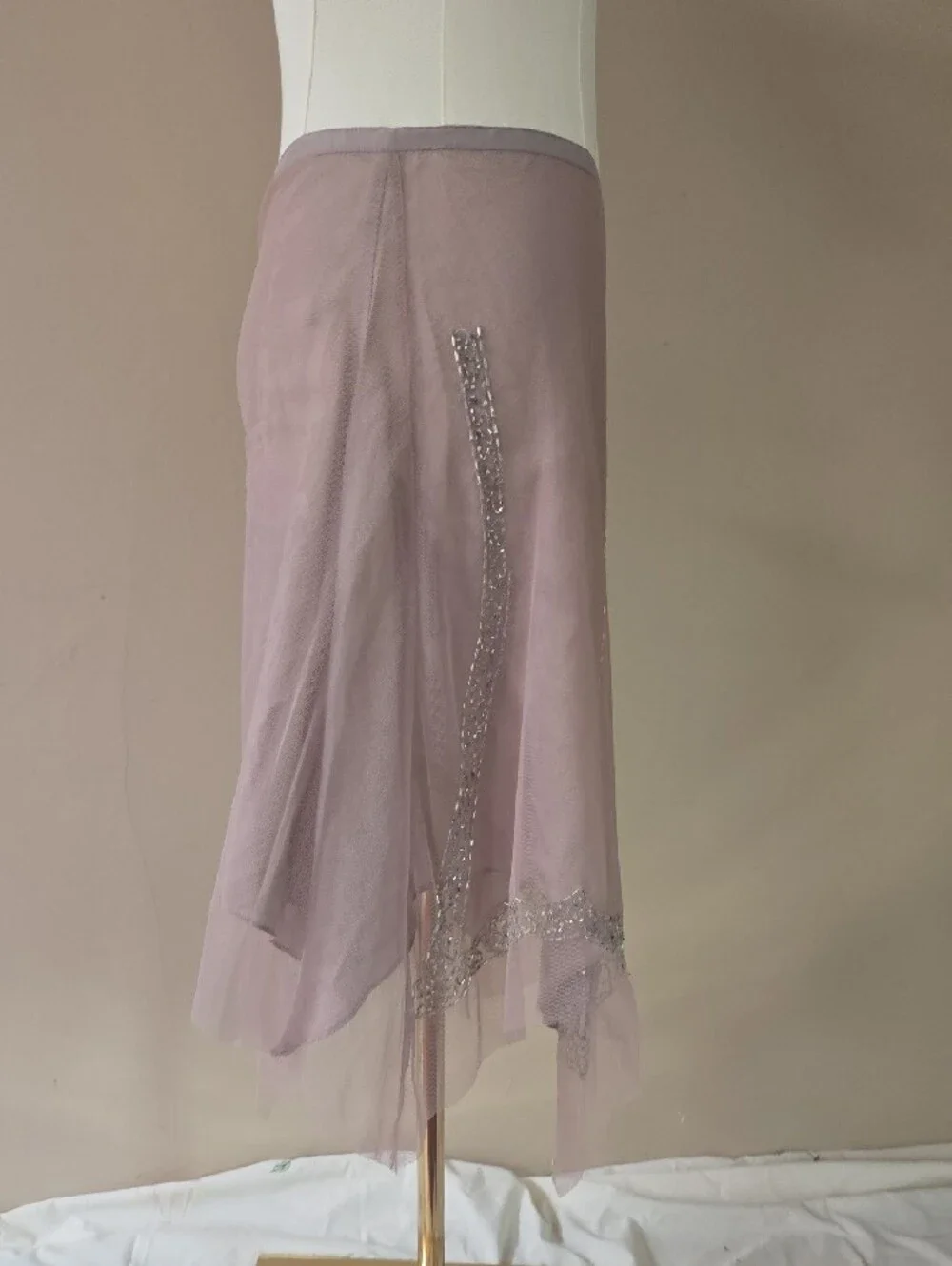 Wet Seal Mauve Asymmetrical Sequin Hem Skirt - Picture 4 of 12